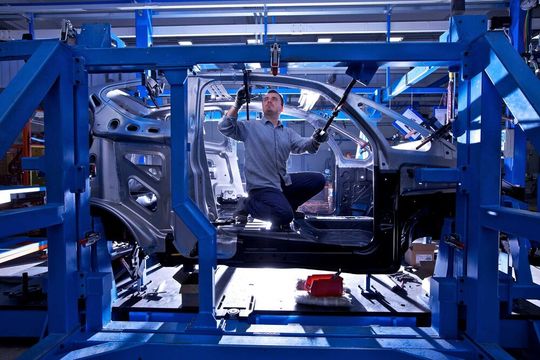 Die Kriselei in der deutschen Automobilbranche scheint sich abzuschwächen. Es geht leicht aufwärts, was der ganzen Industrie im Land zu helfen scheint ...(Bild:  Renntüftler)