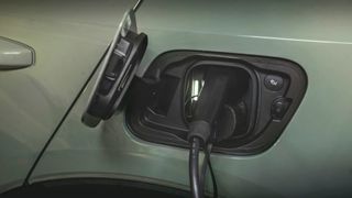 Laut des Umweltbundesamtes verzichten noch viele Nutzer von E-Autos darauf, die THG-Quote zu beantragen. (Bild: Volvo)