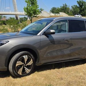 Der Geely E5 ist ein 4,6 Meter langes vollelektrisches SUV. (Bild: Mauritz – VCG)