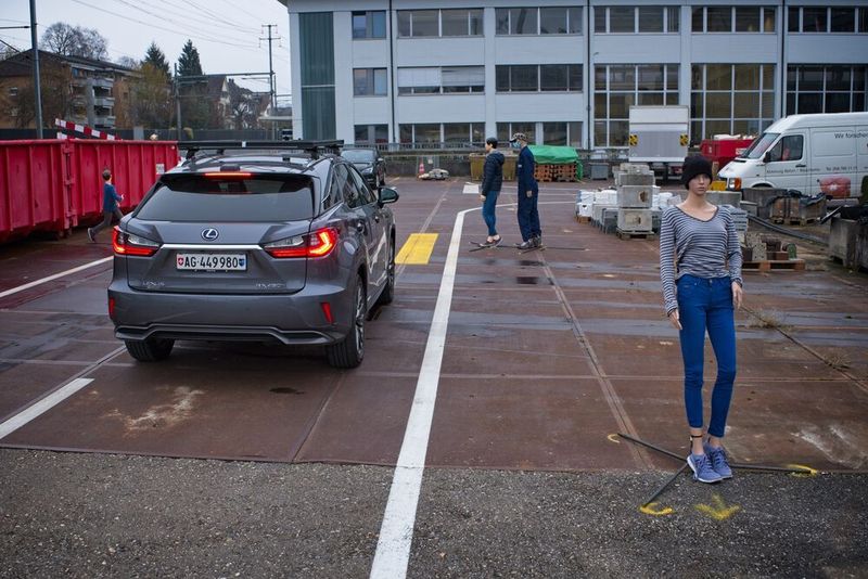 Auf einer Teststrecke des Empa-Labors wird die Sensorik geprüft. (Empa)