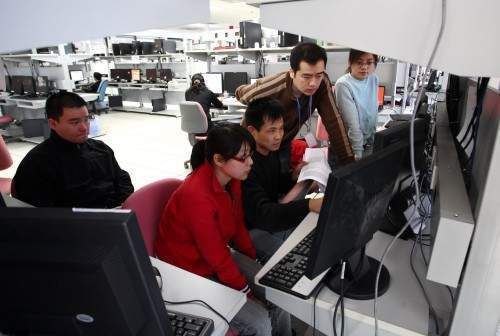 IT-Experten vor Ort rechnen mit Täglich mehr als 10 Millionen Ereignissen die bewertet und behandelt werden müssen. (Archiv: Vogel Business Media)