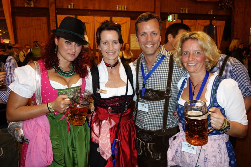 In dieser Gruppe fühlt sich jeder Mann wohl, (v.l.) Besa, IT-BUSINESS, Katja Neumann, NEC, Thorsten Wien, Visual Art Germany und Stephanie Steen, IT-BUSINESS. (Bild: IT-BUSINESS)