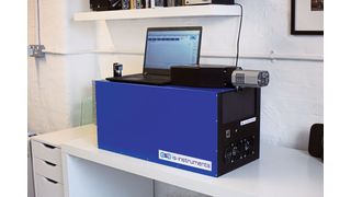 Das UV-Raman-Spektrometer Odin: Ein kompaktes Instrument, das eine schnelle und hochpräzise Raman-Charakterisierung von komplexen biologischen Materialien ermöglicht. (Bild: Toptica Photonics)