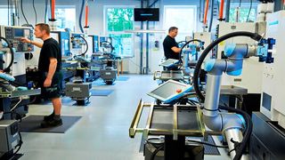 In Deutschland konzentrieren sich Robotikprojekte insbesondere auf die Schaffung von Plattformen für Servicerobotik-Lösungen in den verschiedenen Anwendungsbereichen wie Service, Logistik und Fertigung. (Bild: Universal Robots)