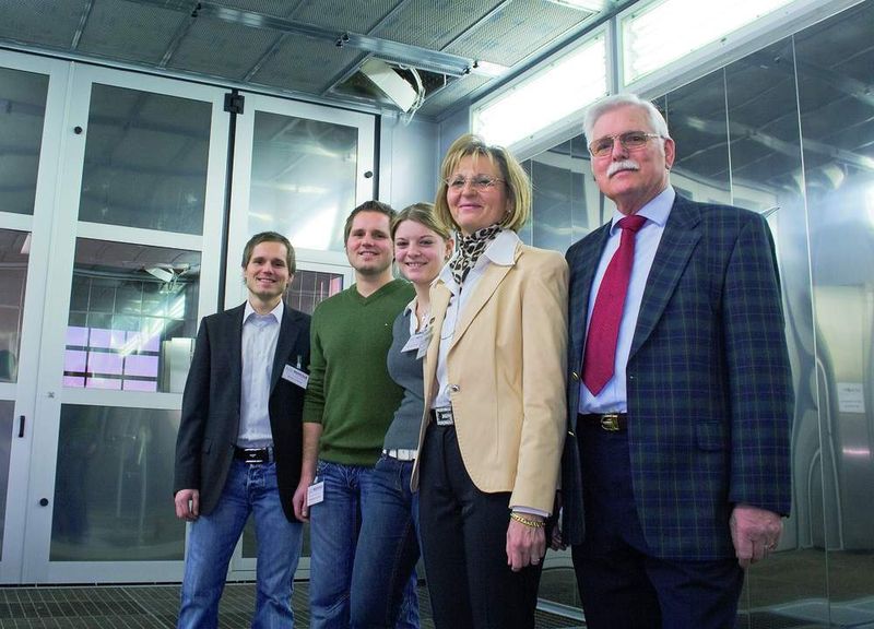 Geballte Familienpower: Das Team „Scholz“ mit Firmengründer Peter Scholz und Frau Klara sowie Schwiegertochter  Nicole und den beiden Söhnen Norbert und Arno (v. re.) (Archiv: Vogel Business Media)