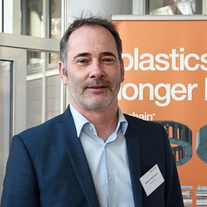 „Es geht darum, kleinere Unternehmen in die Lage zu versetzen, eine automatisierte Fertigungslinie aufzubauen“, so Stefan Niermann, Low-Cost-Automation-Chef bei Igus.