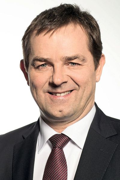 Die beiden Neuen im ZF-Vorstand folgen auf Jürgen Holeska, den bisherigen Personalchef, und auf ... (ZF/Andreas Pohlmann)