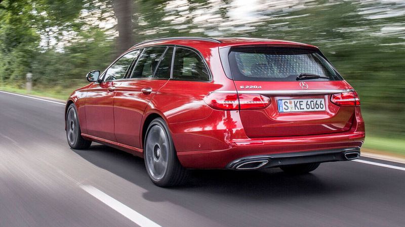 Platz 1 in der oberen Mittelklasse im April 2022: Mercedes E-Klasse, 2.415 Neuzulassungen. (Mercedes)