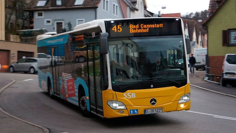 Mit einem Mobilitätspass möchte das Land Baden-Württemberg den ÖPNV stärker unterstützen. Über die Finanzierung wird noch gerungen. (Bild:  frei lizenziert /  Pixabay)