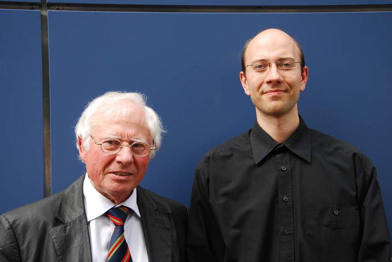 Paul M. Fuchs, Vorstand Cars Vivendi, und Iven Schubert, Netzwerkmanager Cars Vivendi, trafen sich mit »kfz-betrieb« und erklärten die Vorteile des Multimarkenhandel. (Archiv: Vogel Business Media)