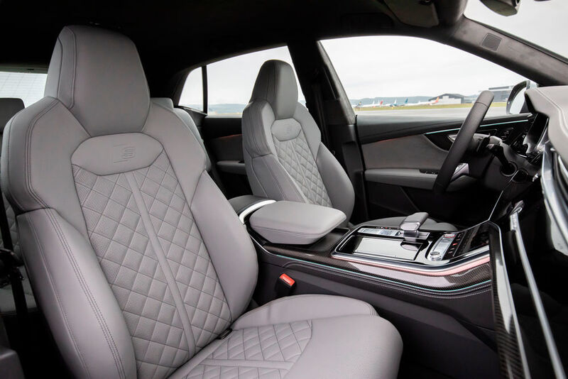 Das Interieur entspricht weitgehend den Spitzenlimousinen von Audi. (Audi)