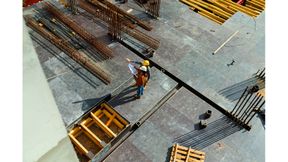 Infrastruktur-Offensive: Bund, Länder und Kommunen wollen Milliardenbeträge in den Ausbau und die Modernisierung von Schienenwegen, Straßen, Energie- und Versorgungsnetzen investieren. (Bild: © Jürgen Fälchle/stock.adobe.com)