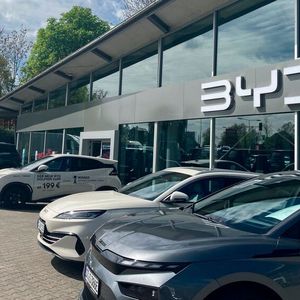 Seit Dezember 2025 vertritt Senger am Hauptstandort auch BYD. (Bild:  Rehberg – VCG)