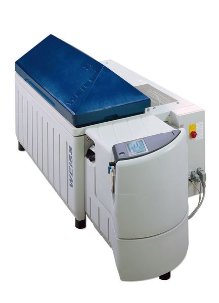 3 Die Kammer, in der der Salzsprühnebeltest nach ISO 9227 NSS durchgeführt wurde.  Bild: Weiss Umwelttechnik (Archiv: Vogel Business Media)