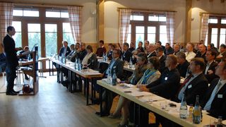 Das 17. Fachsymposium von Waldner fand in rustikalem Ambiente statt. (Bild: Waldner)