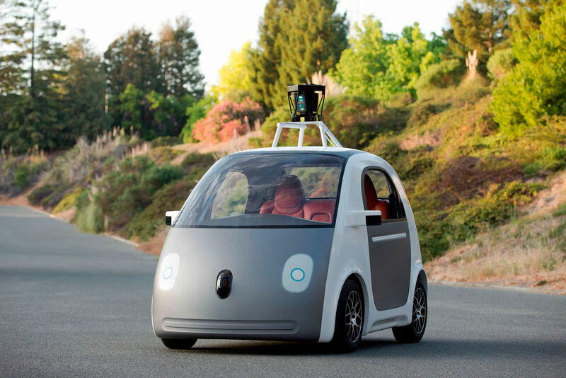 Klein und knubbelig: Googles erster eigener Fahrzeugentwurf für ein autonomes Auto (Bild: Google)