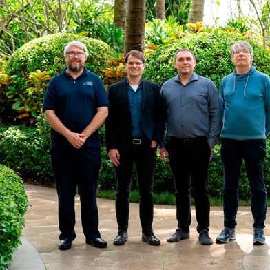 Das neue GenICam-Vorsitzenden-Team (v.l.n.r.): James Falconer, Michael Schmidt, Marcel Naggatz, Chris-toph Zierl.  (Bild: EMVA)