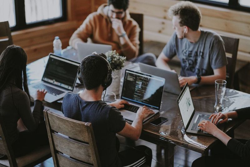Automatisieren, aber in der Zusammenarbeit trotzdem flexibel bleiben.