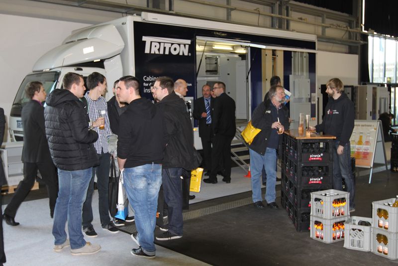 Triton kam mit einem ganzen Lastwagen. (Bild: Fröhlich + Walter)