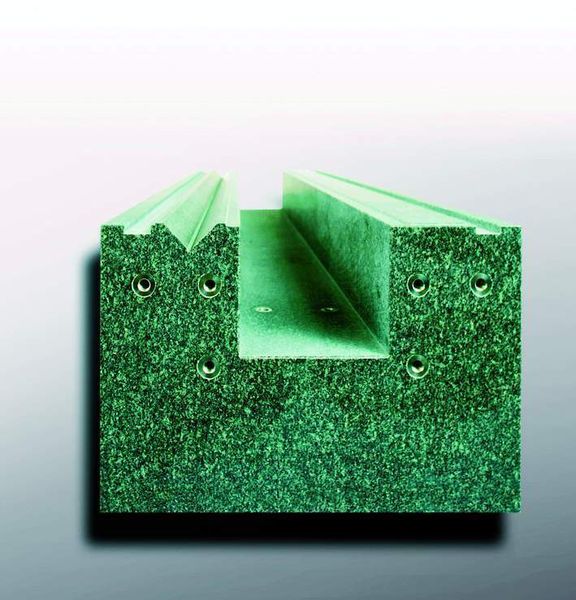 Bild 2: Ein Maschinenbett aus Granit sorgt für optimale Dämpfung und hohe Temperaturstabilität. (Archiv: Vogel Business Media)