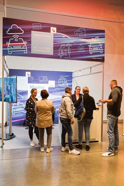 Seit Jahren eng und erfolgreich mit dem »kfz-betrieb« verbunden: die Automechanika Frankfurt. Sie geht im kommenden Jahr vom 10. bis 14. September über die Bühne. (Bild: Stefan Bausewein)