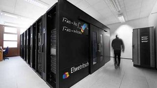 Mit dem BCC Container (Balanced Cloud Center) bietet Rittal eine HPC-Plattform-Lösung für Hochleistungen auf engstem Raum. Ein großer Vorteil der Container-Lösung kombiniert mit dem Cloud-Service ist die hohe Mobilität. (Rittal)