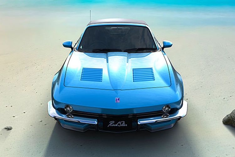 Unter der sickenreichen Front steckt ein 1,5-Liter-Benziner mit 97 kW/132 PS. (Bild: Mitsuoka)