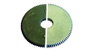 Mit dem neuen RE-Verfahren der Fritz Schiess AG (r.) werden Zahnräder mit deutlich reduziertem Einzug 
in einem Stück hergestellt, wo früher (l.) zwei zusammengefügt werden mussten.  Bild: Schiess (Archiv: Vogel Business Media)