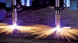 Bis zu 100 mm Dicke schneiden die Brenneinheiten problemlos. (Billd: Stöber Antriebstechnik)