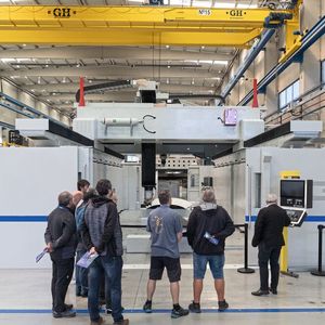 World premiere at the Soraluce Summit: the new high gantry portal milling machine HGA from the Dynamic Line.(Image: Soraluce)