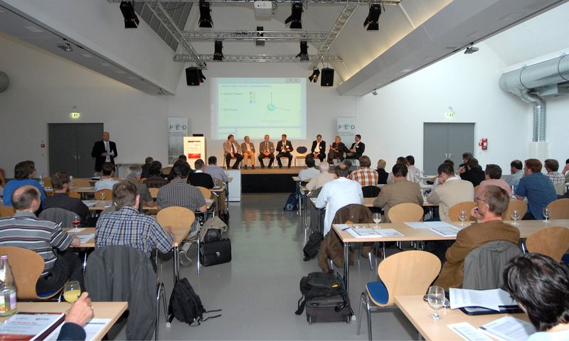 Die Podiumsdiskussion moderierte Branchenkenner Dirk Müller, FlowCAD (Archiv: Vogel Business Media)