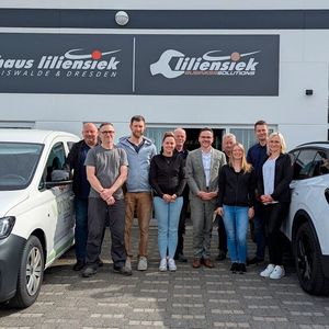 Kein Showroom, kein Wartebereich, nur der reine Service: In der Service Factory von Liliensiek in Dresden finden Gewerbekunden das, was sie brauchen.(Bild:  Rosenow – VCG)