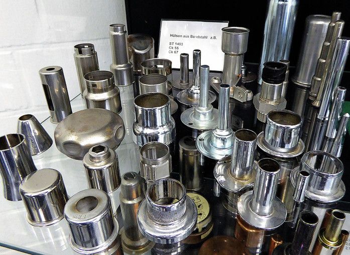 Lueb & Schumacher fertigt in großen Stückzahlen sowie mit hoher Präzision und in verschiedenen Werkstoffen und Blechdicken für die Mess- und Regeltechnik, die Haustechnik und für die Automobil- und Zulieferindustrie. (Bild: Kuhn)