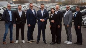 Das neue BCA Deutschland Management Team: (v. l.) Norbert Gerits (Compound Operations), David Neuendorf (Commercial), Florian Berr (Sales Demand), Tobias Münch (Geschäfsführer), Sabine Huxhol (People & Culture), Robert Weber (Finance), Thomas Matschke (Online Operations), Frank Becker (IT). (Bild: BCA)