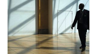 Wenn eine Führungskraft geht, gilt es frühzeitig die Nachfolge zu planen. Denn auch der Nachfolger braucht Zeit, um seine Rolle zu finden. (Bild: Craig Whitehead auf Unsplash)