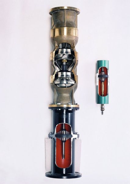 1953: Grundfos präsentiert die Bohrlochwellenpumpe BP. (Grundfos)