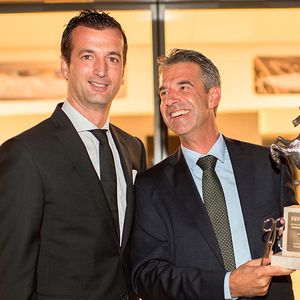 Jean-Philippe Leloup (l.), Managing Director von Ferrari für Zentral- und Ost-Europa und Thorsten Gohm, Geschäftsführer des Autohaus Gohm ...(Foto:  Ferrari)