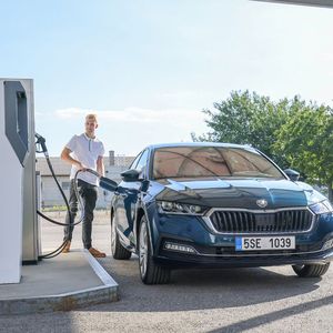 Das Erdgasmodell kommt rund 500 Kilometer weit.(Bild:  Skoda)