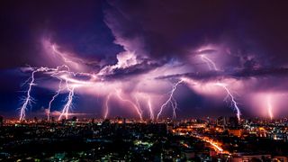 Unternehmen kämpfen noch immer mit den grundlegendsten Aspekten der Sicherheit von ihren genutzten Cloud-Diensten. Das Thema Cloud Security wird wohl noch lange ein Problemfeld bleiben. (©stnazkul - stock.adobe.com)