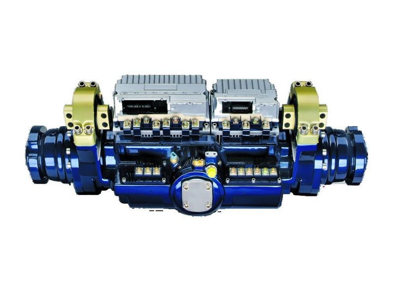 Bild 4: In der wartungsfreien, gekapselten Antriebsachse der ElektrostaplerLinde E12 bis E20 stecken Leistungsteile, Fahrmotoren und Hubmotoren. Kurze Zuleitungen reduzieren Energieverluste und sorgen für eine gute elektromagnetische Verträglichkeit. Bilder: Linde (Archiv: Vogel Business Media)