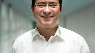 Entwicklungsingenieur Lorandt Fölkel ist Technologiebotschafter bei Würth Elektronik eiSos und beantwortet Fragen von Kunden und Interessenten. Er ist über soziale Medien und über die Website www.we-online.de/askLorandt erreichbar. (Würth Elektronik eiSos)