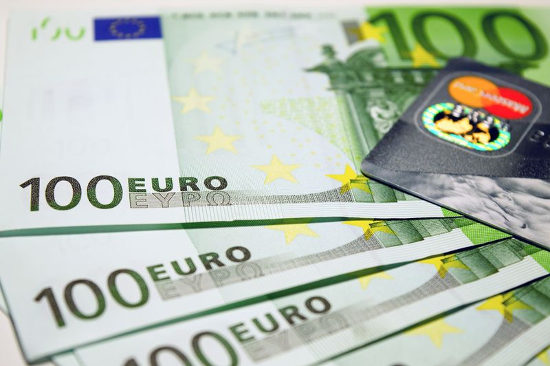 Grund 1: Attraktives Gehalt, 85%  Mit knappem Vorsprung vor Platz Zwei ist das Gehalt der wichtigste Grund für einen Arbeitgeberwechsel.Lesen Sie auch unseren Gehaltsreport: Diese 10 Faktoren beeinflussen das Gehalt. (Bild: Pixabay/rawpixel)