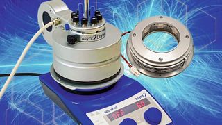 Der modulare Fotoreaktor Lightsyn Illumin 8 (Bild: Asynt)