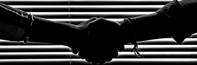 Viele Unternehmen seien noch daran gewöhnt, alle Aspekte ihrer Produktentwicklungen zu kontrollieren. Doch die Verantwortlichen realisieren zunehmen, dass eine offene Zusammenarbeit über Unternehmensgrenzen hinweg wichtig ist, um Innovation und Produktentwicklung zu fördern.(Bild:  frei lizenziert / Pexels)