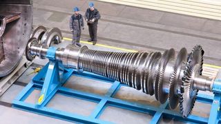 Die MAN-Dampfturbine ist die größte, die jemals für ein solarthermisches Kraftwerk gebaut wurde. (Bild: MAN)