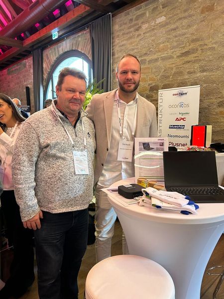 Karsten Steinke (Albacon Systemhaus) und Tim Rauch (Bluechip Computer)  (Bild: Vogel IT-Medien)