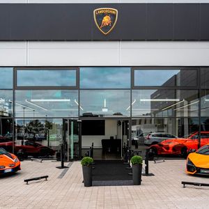 Auto Nagel rundet mit den italienischen Supersportwagen sein Portfolio nach oben ab.(Bild:  Lamborghini)
