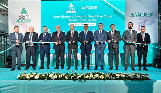 The official opening ceremony for the system launch was held on April 16, 2026, with the participation of H.E. Mehmet Fatih Kacır, Minister of Industry and Technology of the Republic of Türkiye, along with high-level representatives from SEM Plastik and Husky Technologies.(Source:  Husky Technologies)