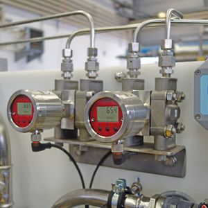 In dieser Versuchsanlage in Kiel testete C-deg die Messgeräte von Labom. Nach dem erfolgreichen Abschluss der Testphase im April 2016 ließ das Unternehmen die Geräte auch in die Umkehrosmoseanlage für Deponiesickerwasser einbauen.