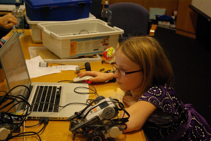 Auch andernorts sorgen die Robocup-Wettbewerbe für Spannung. (Bild: Flickr/Samuel Mann)
